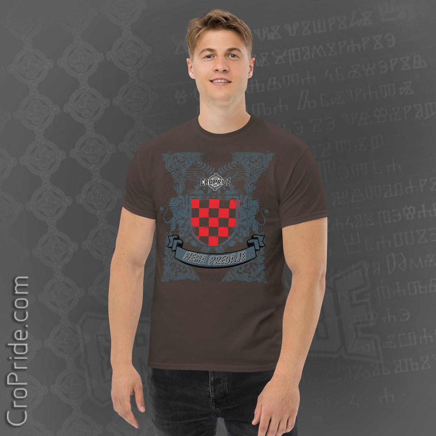 Croatian Crest NEMA PREDAJE T-Shirt - Eye-Catching Design