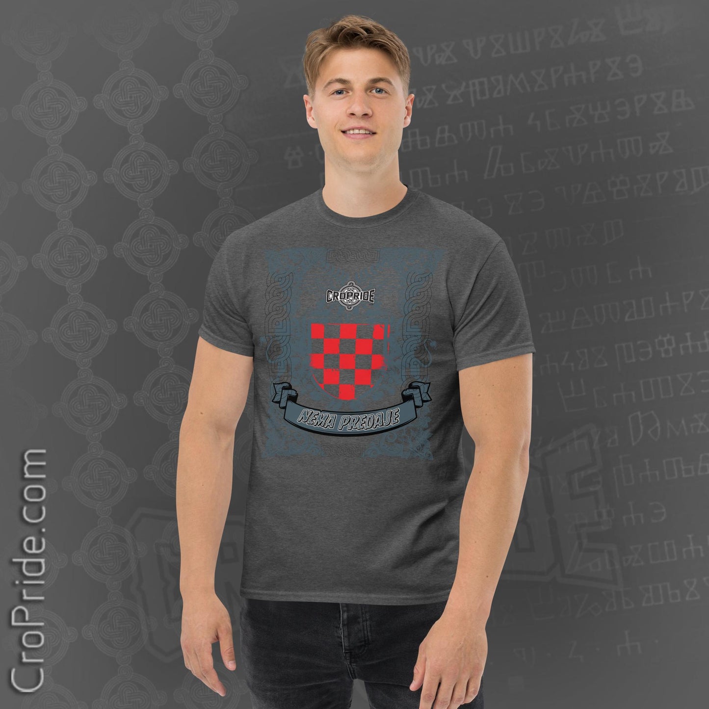 Croatian Crest NEMA PREDAJE T-Shirt - Eye-Catching Design