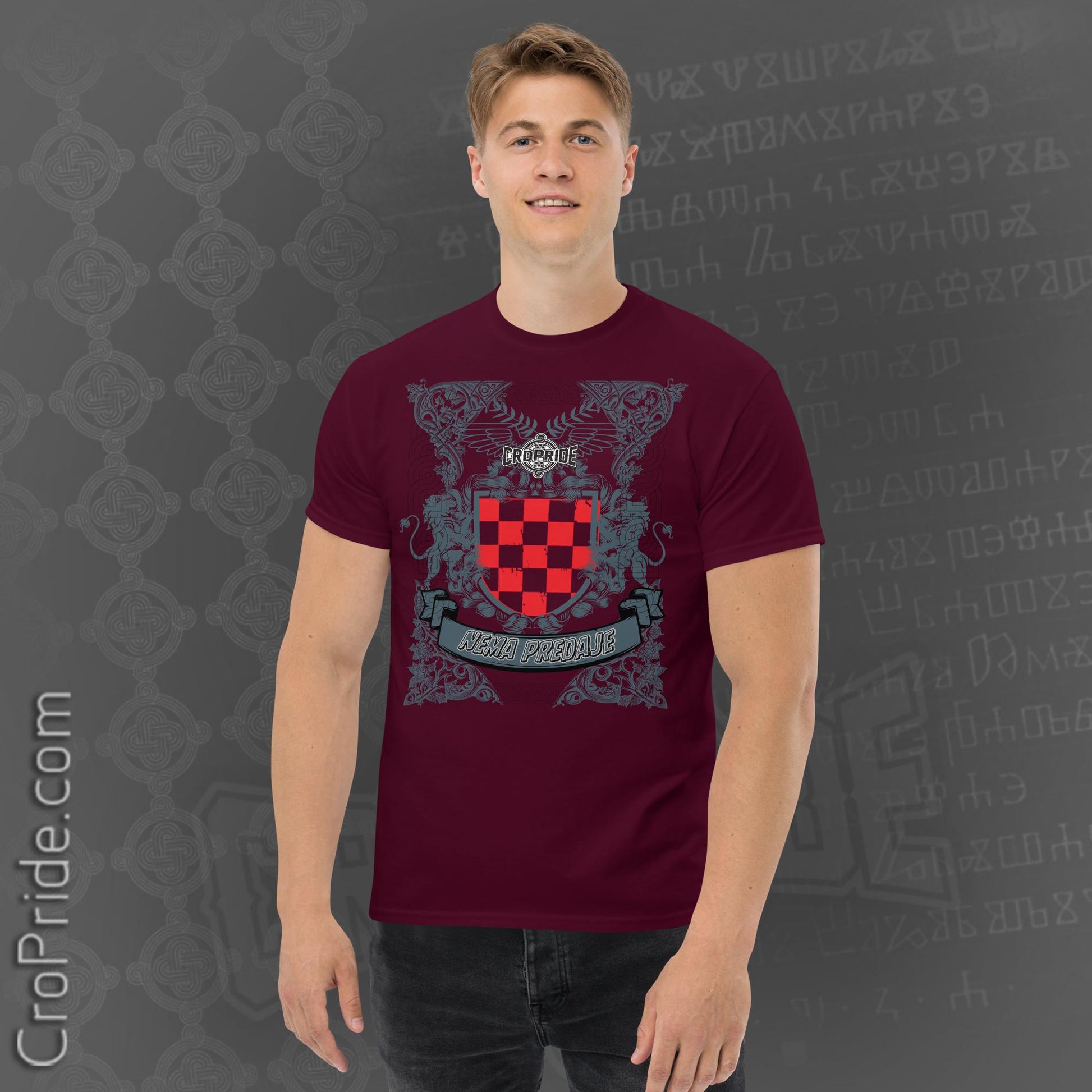 Croatian Crest NEMA PREDAJE T-Shirt - Eye-Catching Design